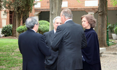 Entrada de los Reyes en la Universidad de Alcalá durante la III Edición del Premio de DDHH Rey de España
