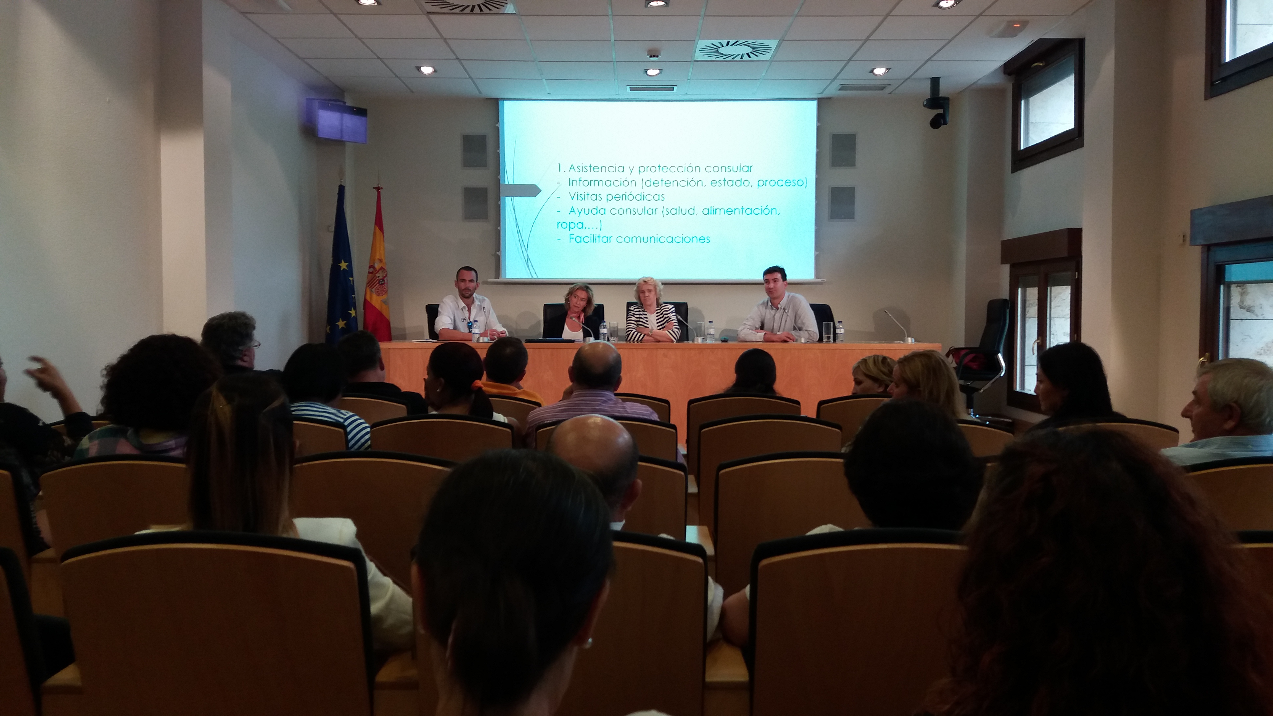 Mesa de ponentes durante el acto: Javier Casado, Carmen Comas, Soledad Becerril y Jaime Arderius