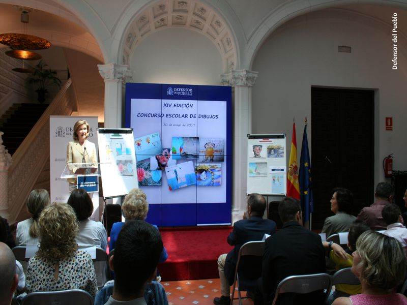 Ana Luisa Delclaux, representante del patronato de UNICEF, durante su discurso en la entrega de premios