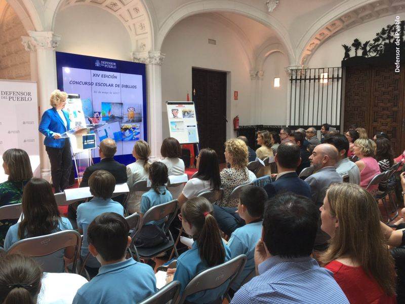 Discurso Soledad Becerril durante la Entrega premios XIV Concurso Escolar de dibujos en la sede de la institución ante todos alumnos y personal docente