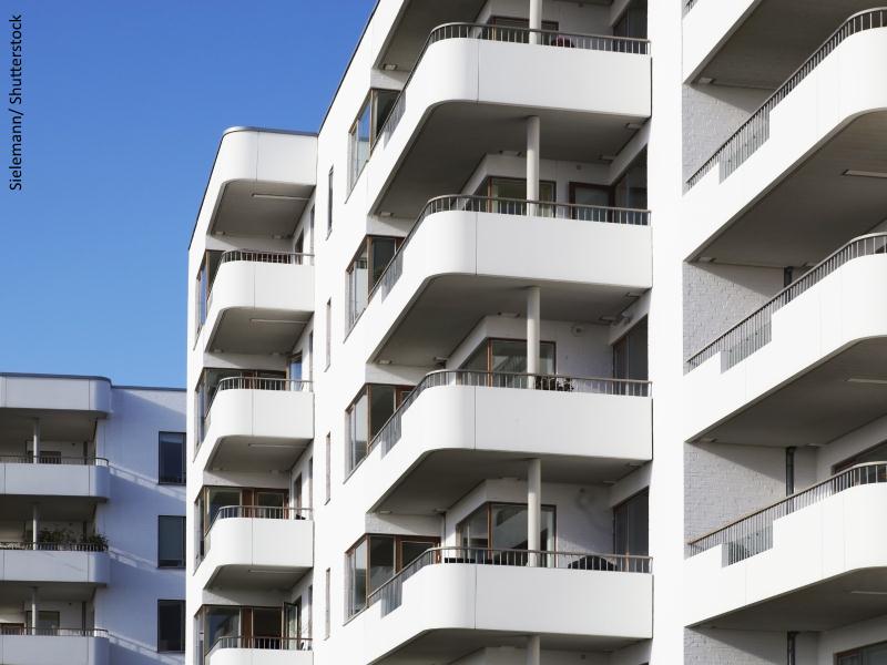 Bloques de viviendas y terrazas