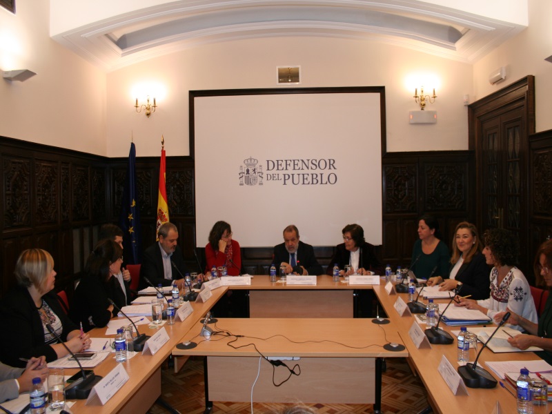 El Defensor del Pueblo (e.f.), Francisco Fernández Marugán, hablando durante las Jornadas sobre daño cerebral infantil adquirido, en noviembre de 2018