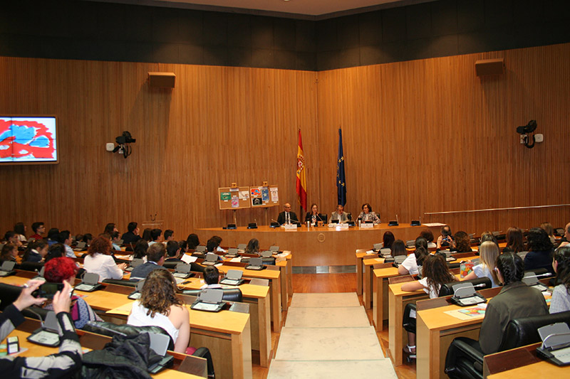Entrega premios Edición XVI del Concurso de Dibujos, vista frontal de la sala Ernest Lluch del Congreso