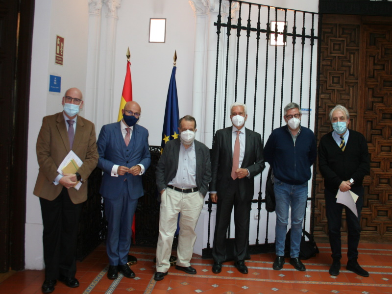 Reunión del Defensor del Pueblo (e.f.), Francisco Fernández Marugán, con representantes de la Plataforma 