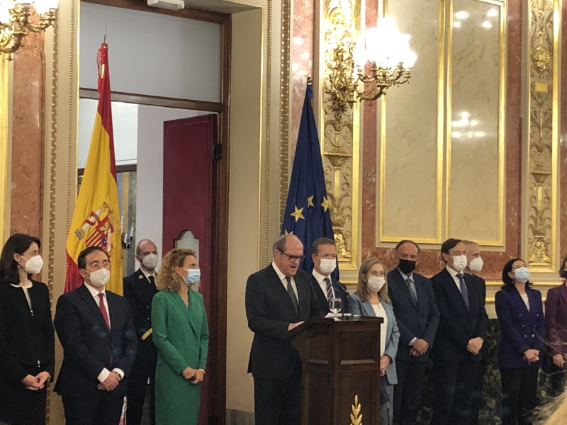 toma posesión Gabilondo como Defensor del Pueblo