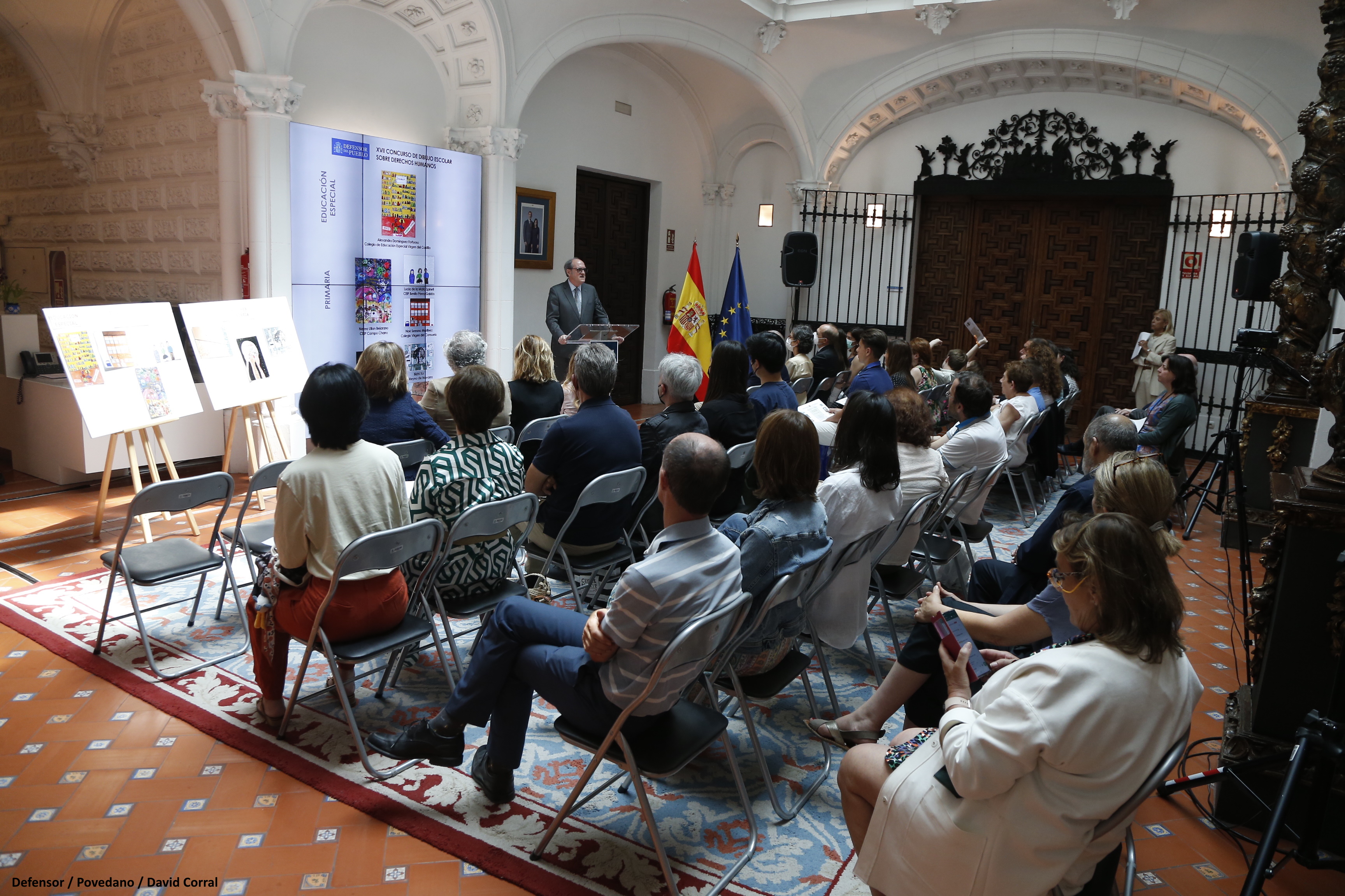 El Defensor del Pueblo durante su intervención en la XVII Entrega del Concurso de Dibujo sobre Derechos Humanos