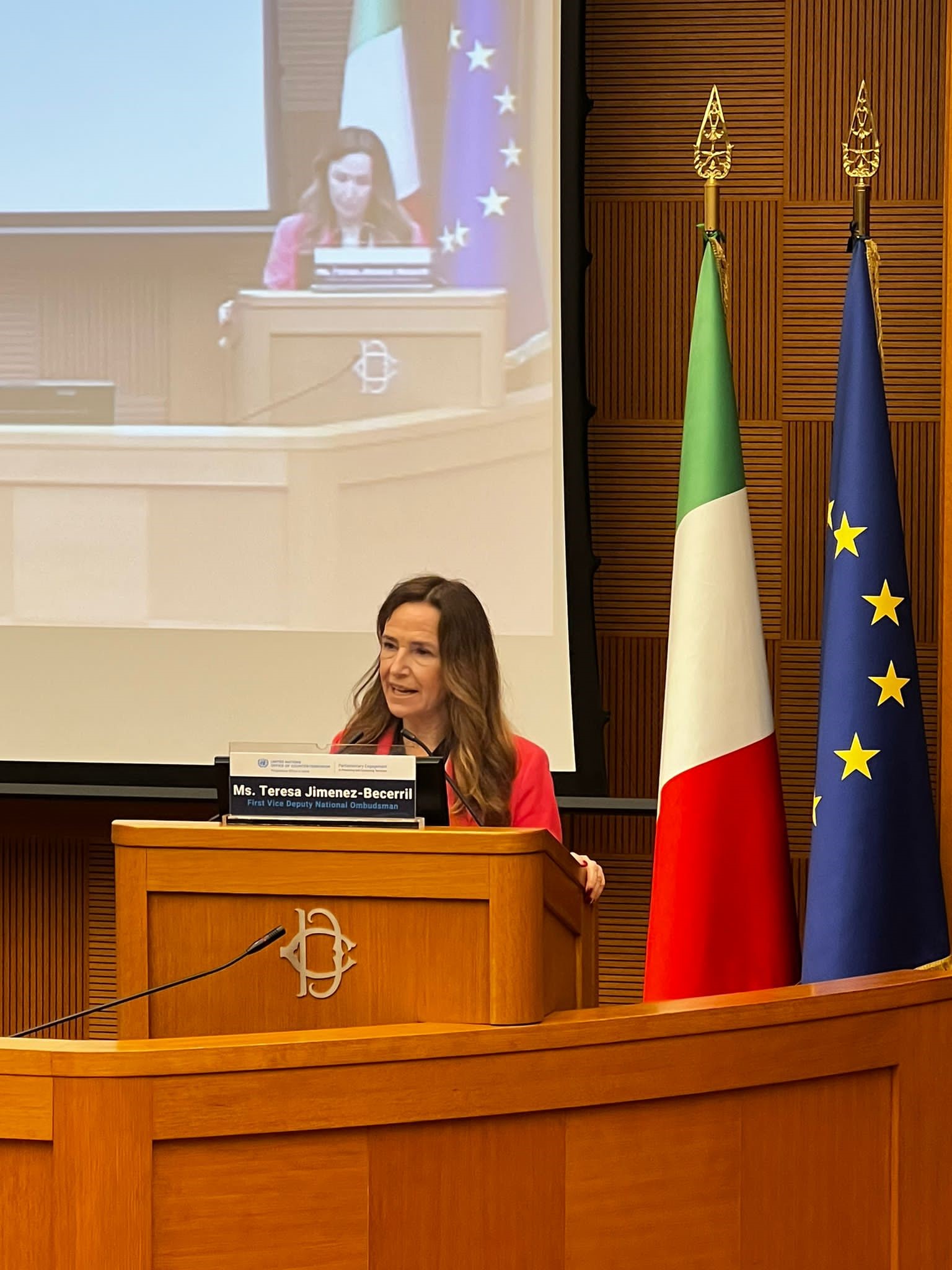 La adjunta primera interviene en una conferencia internacional de apoyo parlamentario a víctimas del terrorismo