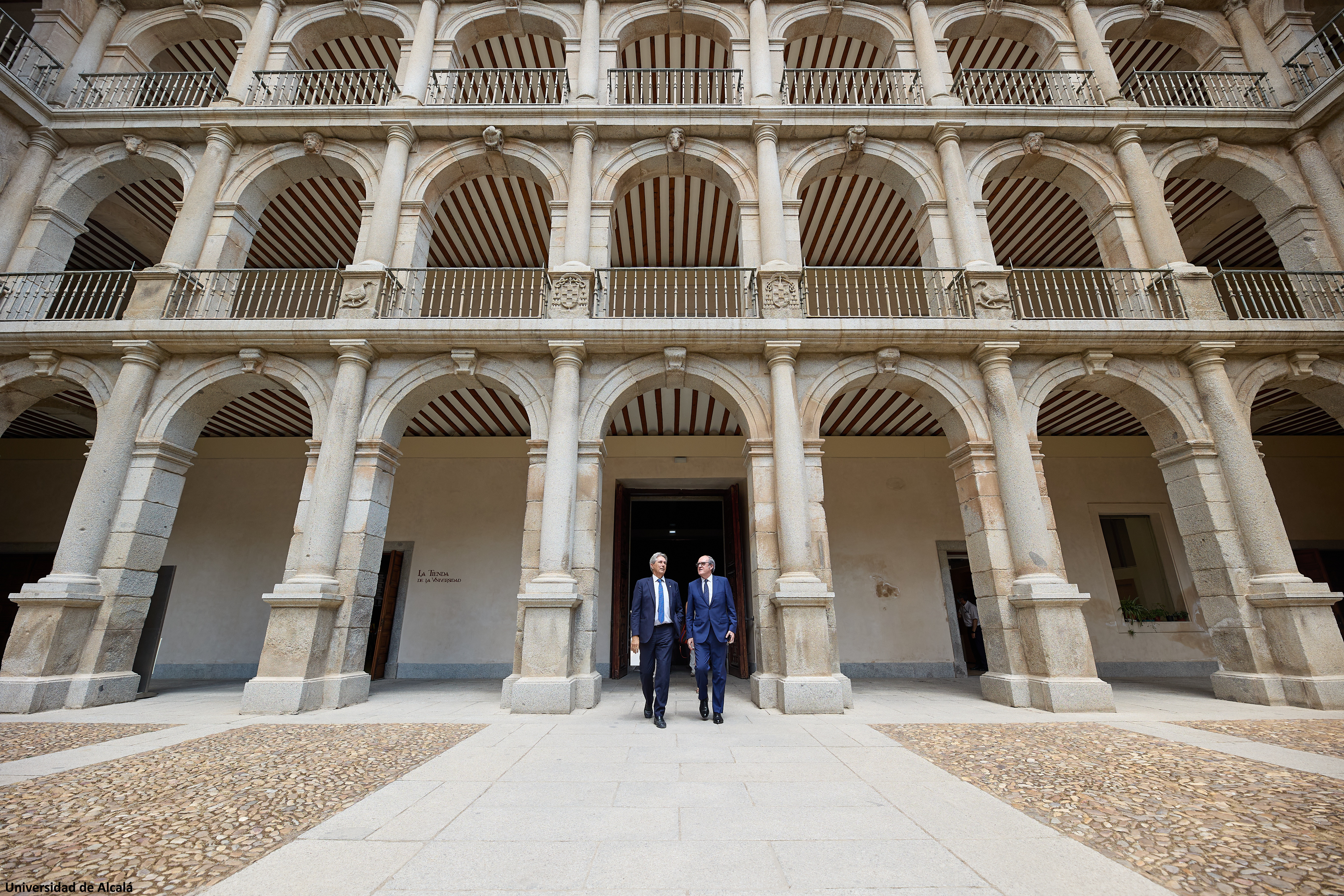 El Defensor del Pueblo y el rector de la Universidad de Alcalá