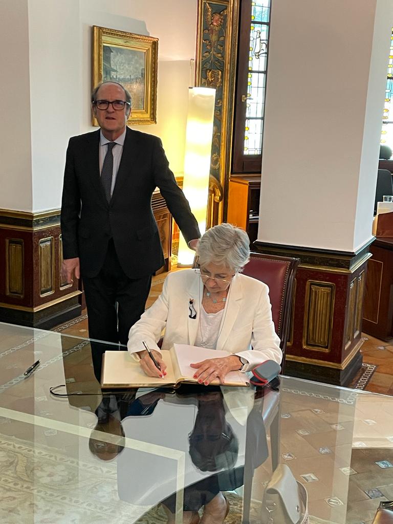 Ángel Gabilondo se reúne con la presidenta de la Comisión de Venecia del Consejo de Europa, Claire Bazy-Malaurie