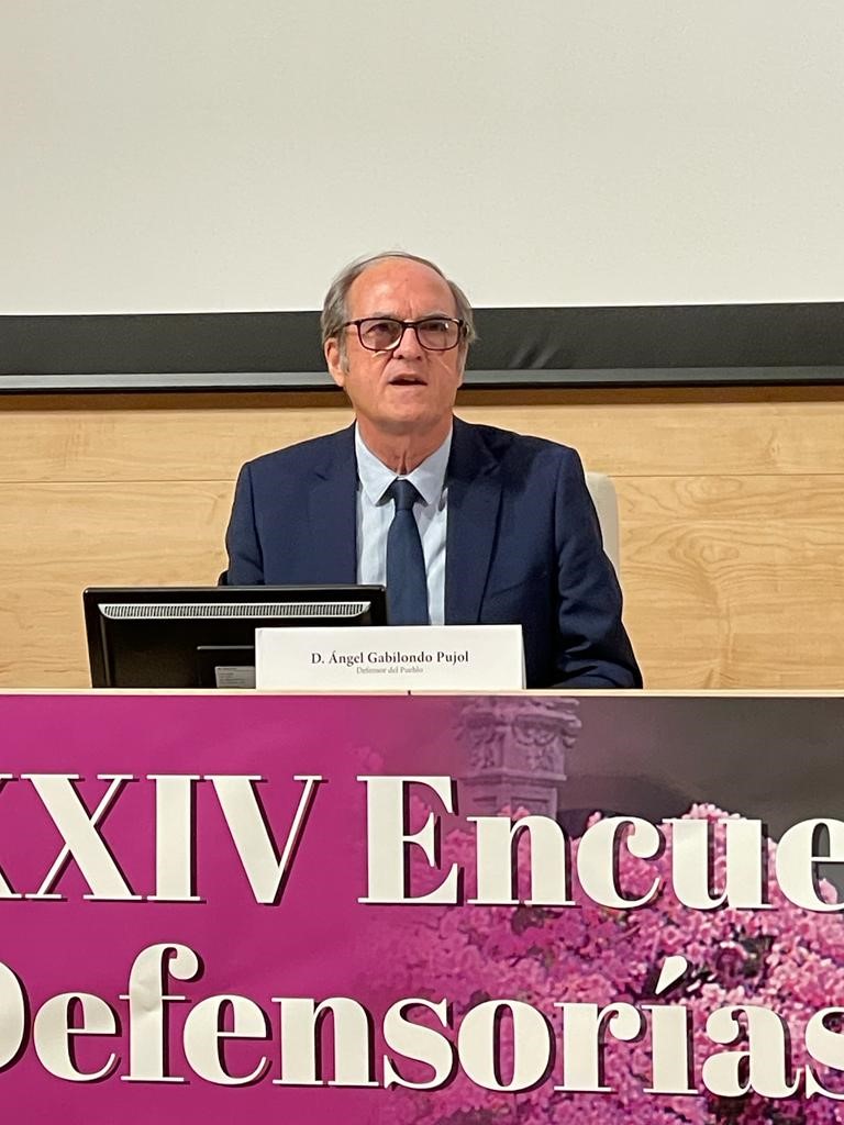 El Defensor del Pueblo, ángel Gabilondo, en la Conferencias Estatal de Defensores Universitarios celebrada en Santiago de Compostela el 30 de septiembre de 2022