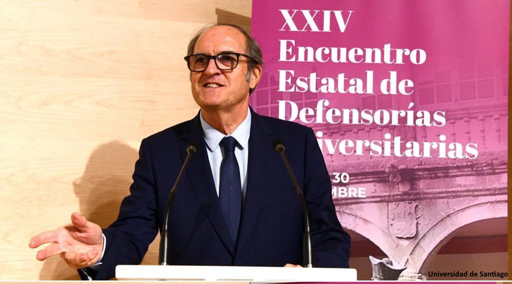 El Defensor del Pueblo, Ángel Gabilondo, en la clausura del Encuentro estatal de Defensorías Universitarias