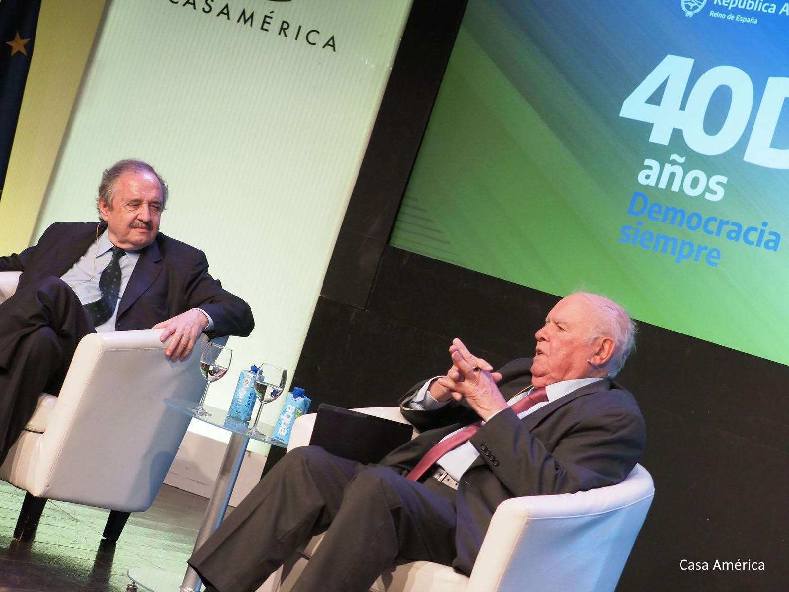 Ángel Gabilondo asiste al acto conmemorativo de 40 años de democracia ininterrumpida en Argentina