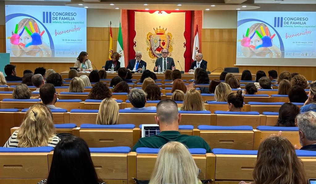 Ángel Gabilondo participa en el III Congreso de Familia: infancia, familia y capacidad