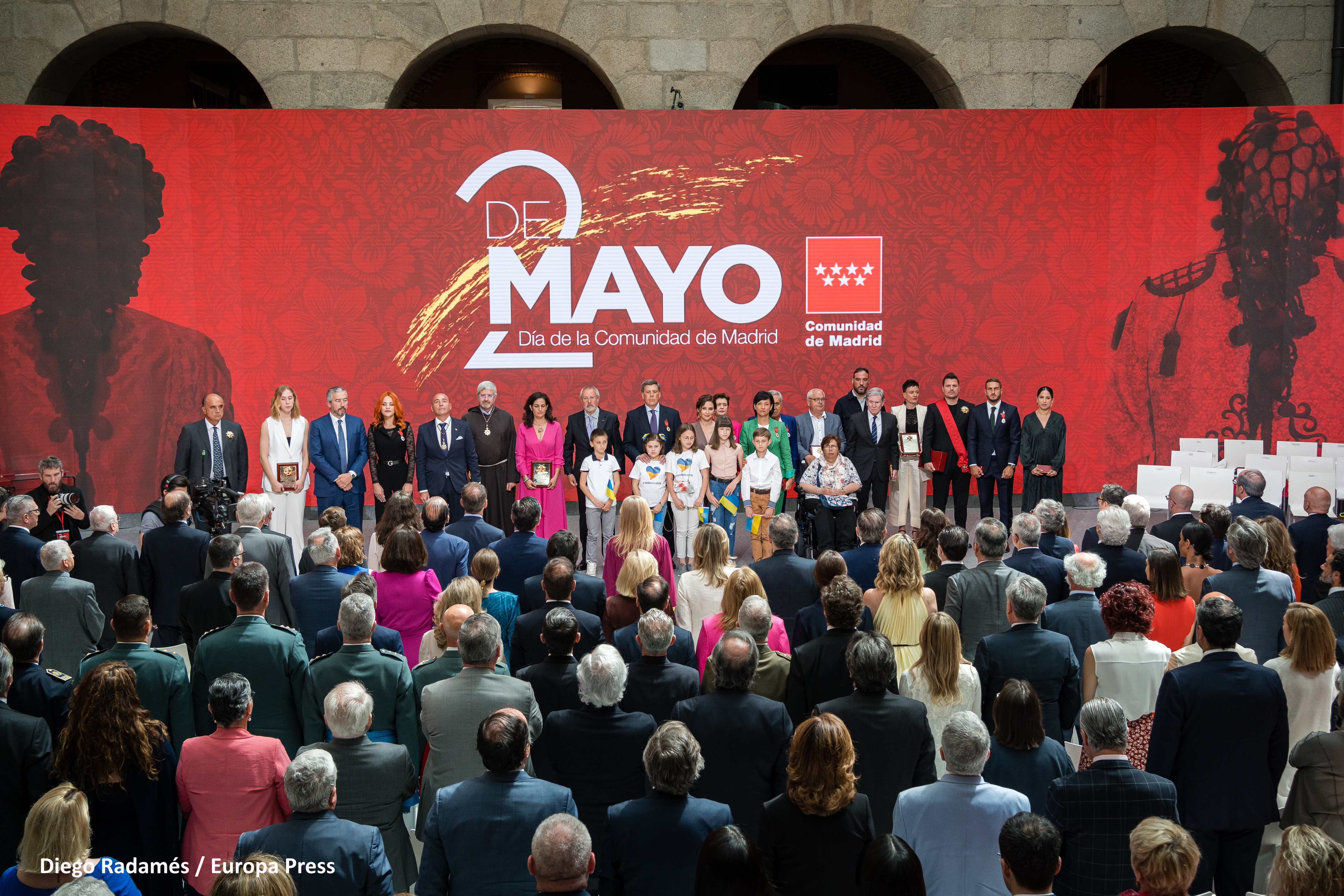 Ángel Gabilondo asiste a los actos institucionales del 2 de mayo