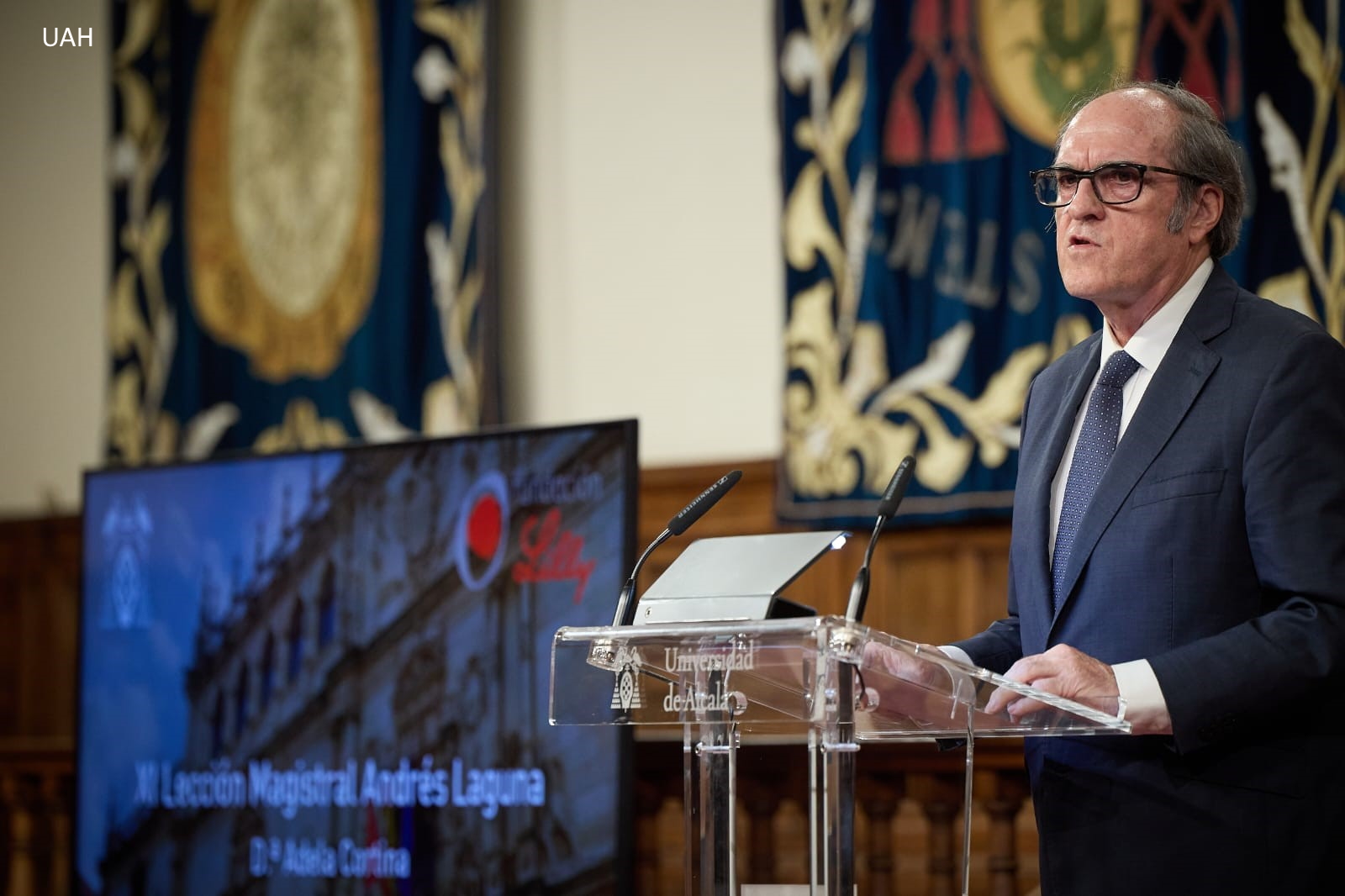 Ángel Gabilondo glosa la figura de Adela Cortina, Maestra de la XI Lección Magistral “Andrés Laguna”