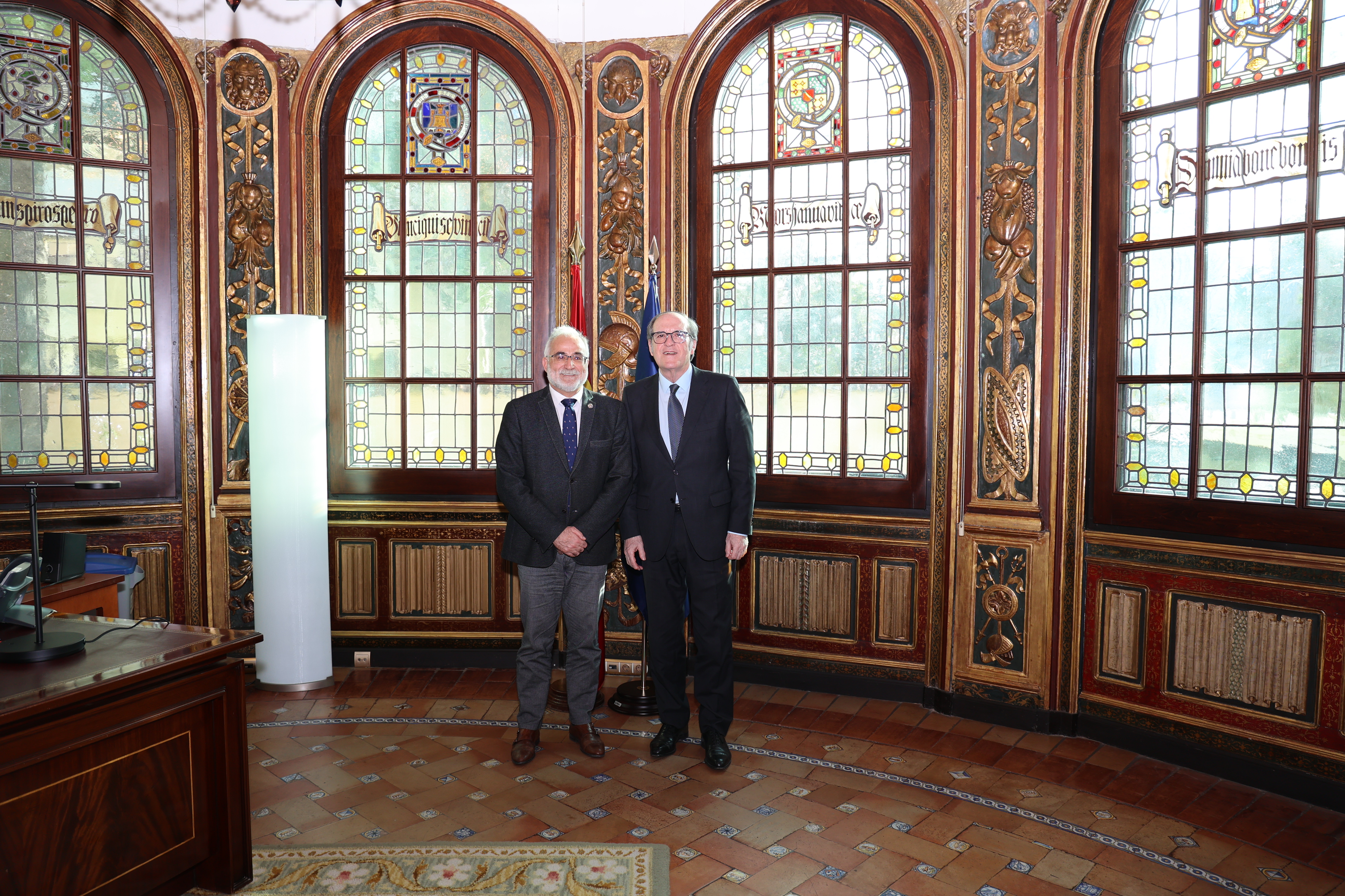 El Defensor del Pueblo, Ángel Gabilondo reunido con el lugarteniente del Justicia de Aragón, Javier Hernández