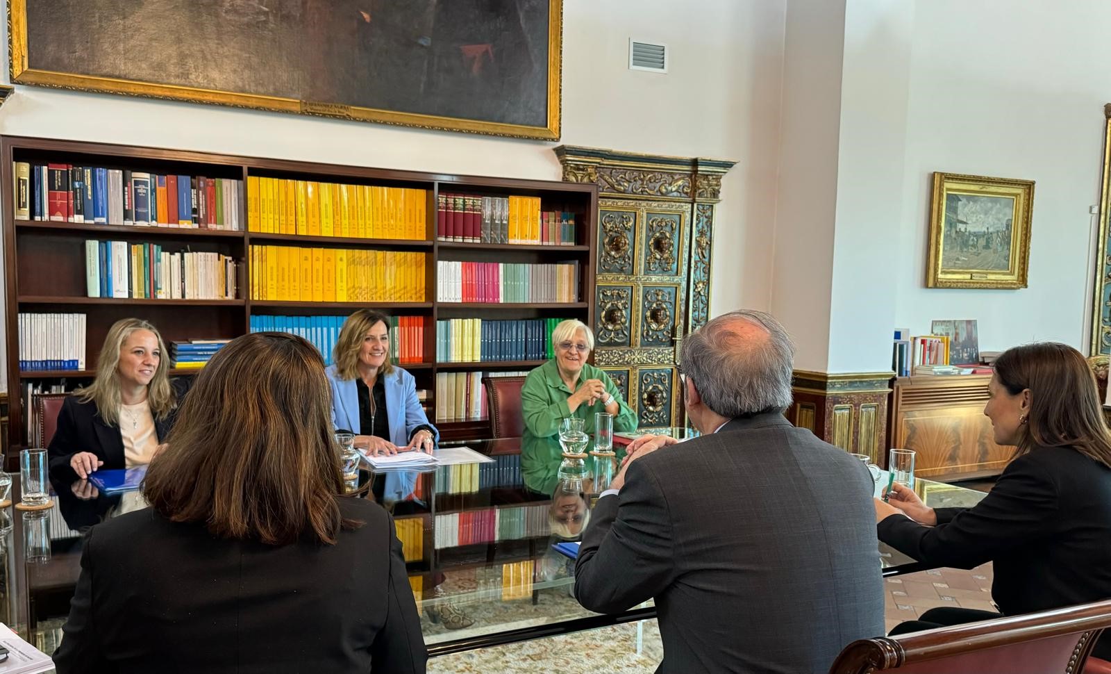 El Defensor del Pueblo, Ángel Gabilondo reunido con AMANDA, Alianza contra el Borrado de las Mujeres y Docentes Feministas por la Coeducación