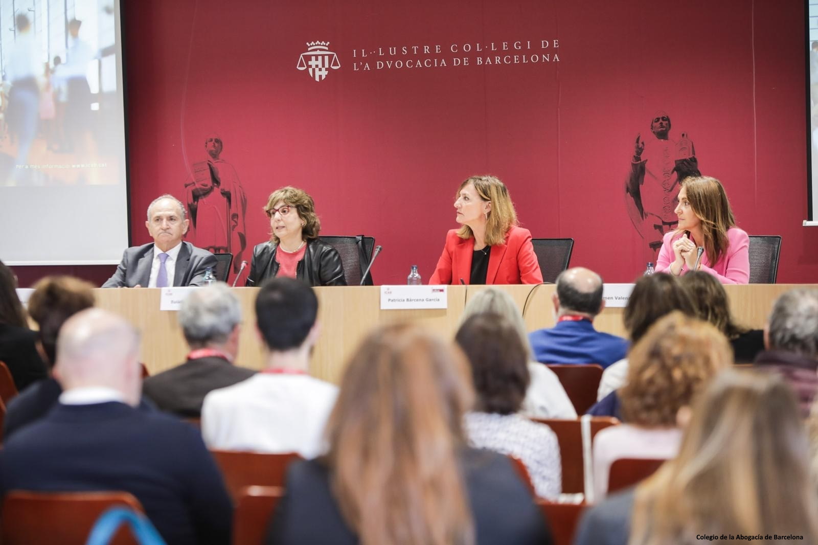 Pulse para ver la noticia: En el Colegio de la Abogacía de Barcelona