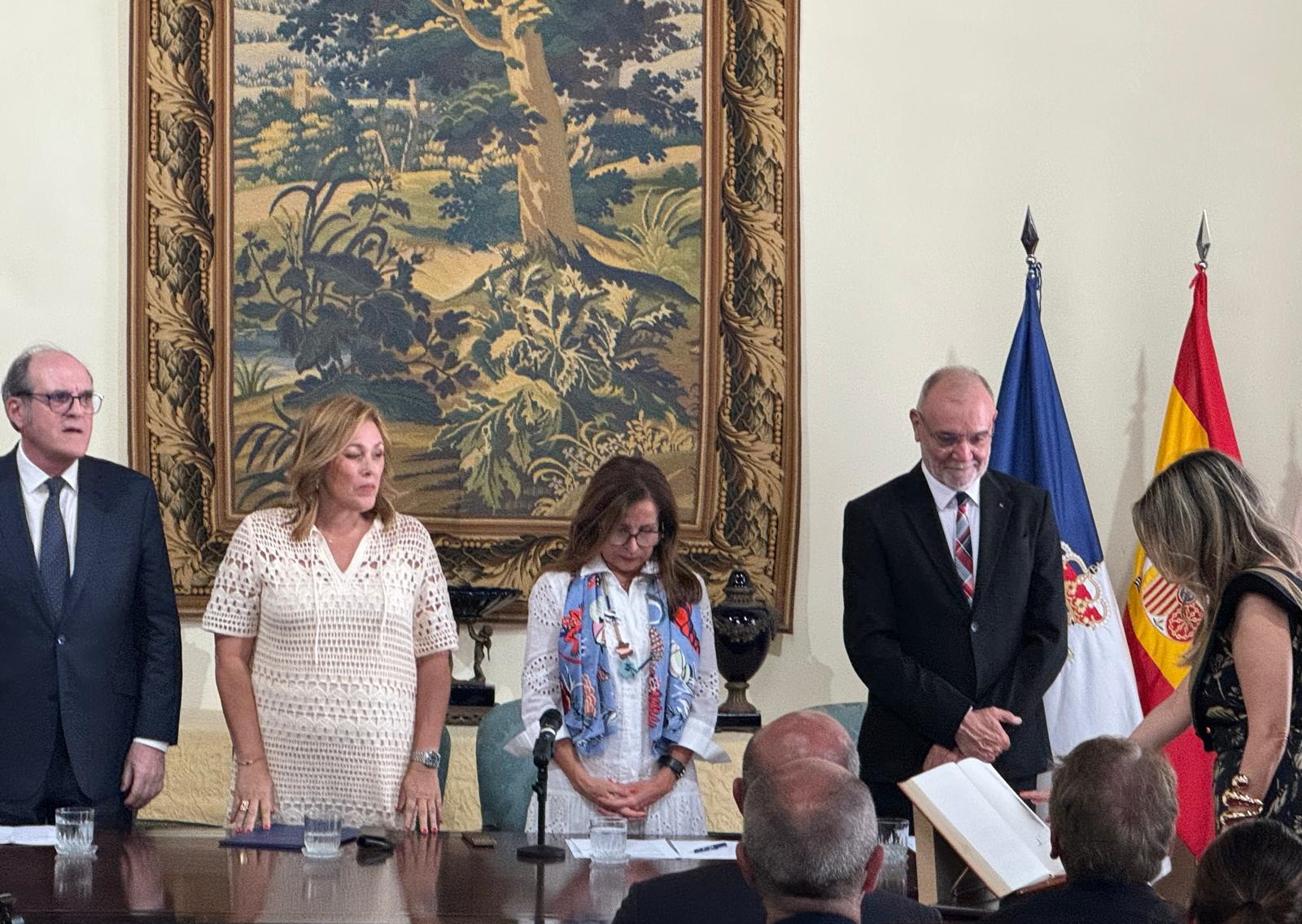 Toma de posesión de los tres adjuntos de la Diputada del Común