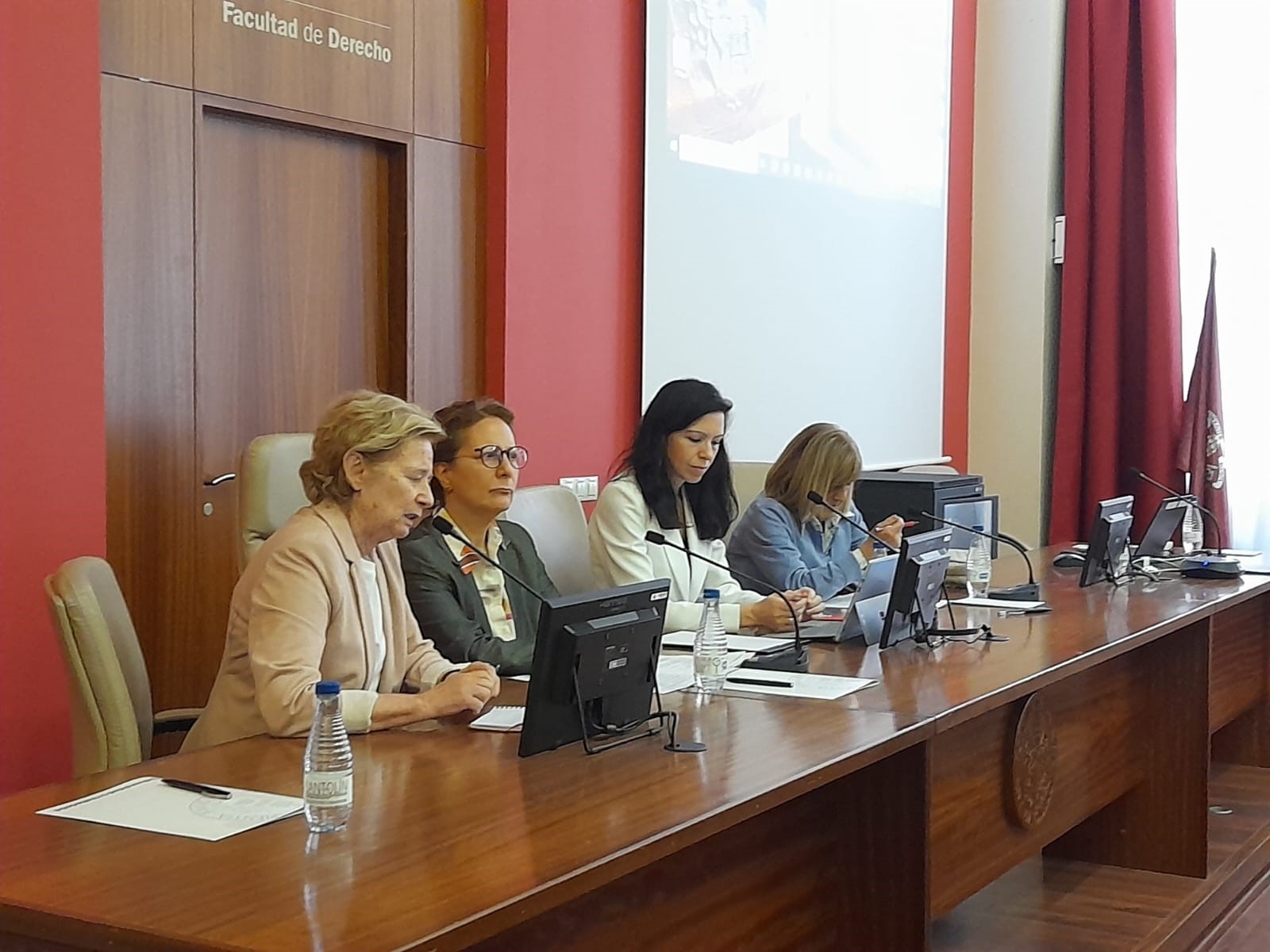 Ponentes en la jornada autonómica sobre terrorismo en Castilla y León