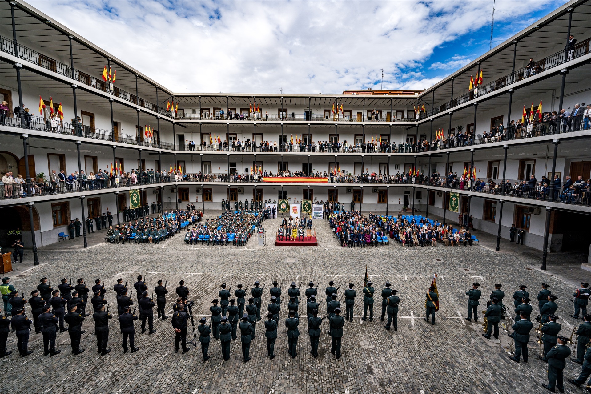 El Defensor del Pueblo participa en los actos conmemorativos de la Patrona de la Guardia Civil