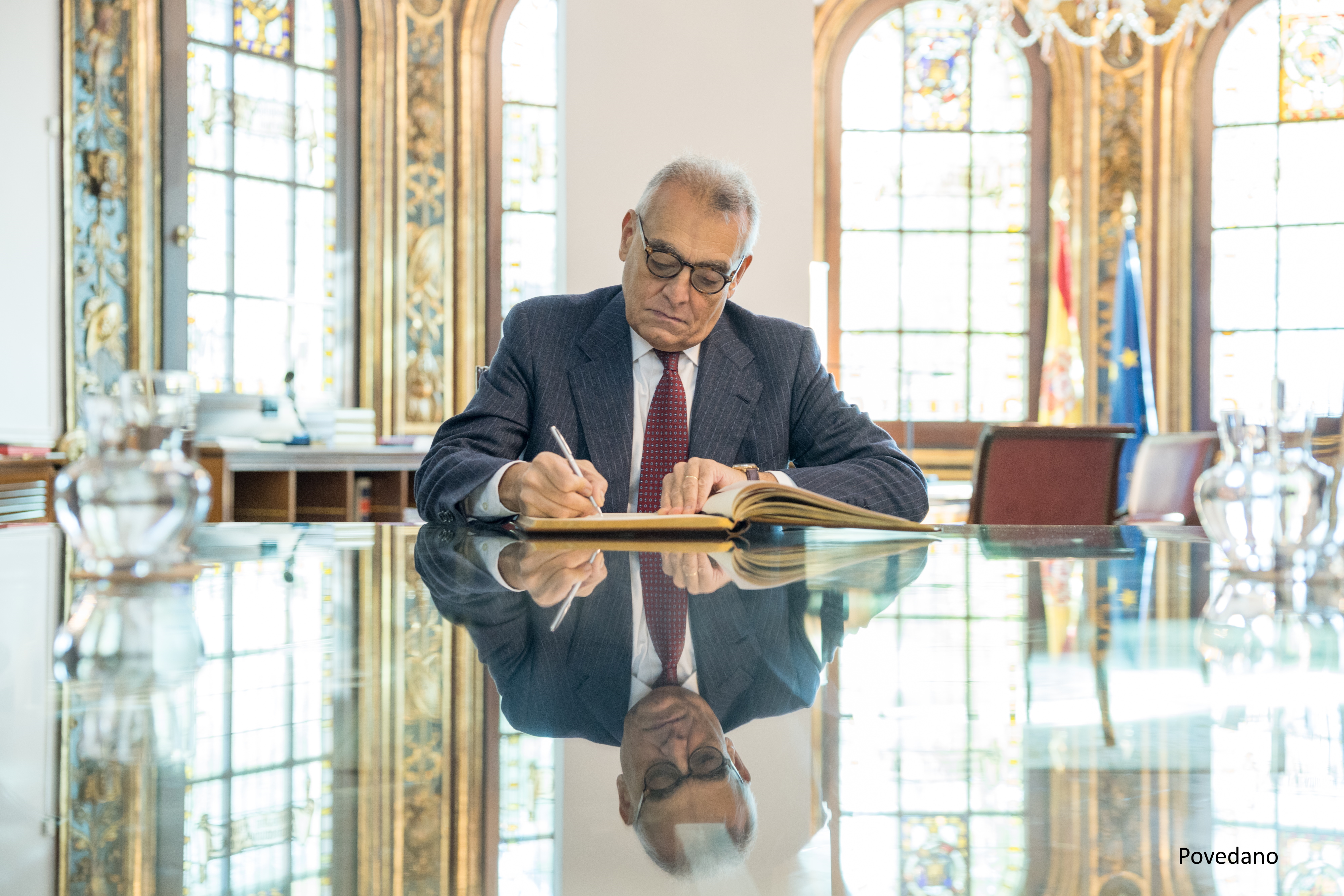 Giuseppe Buccino durante la reunión con el Defensor del Pueblo