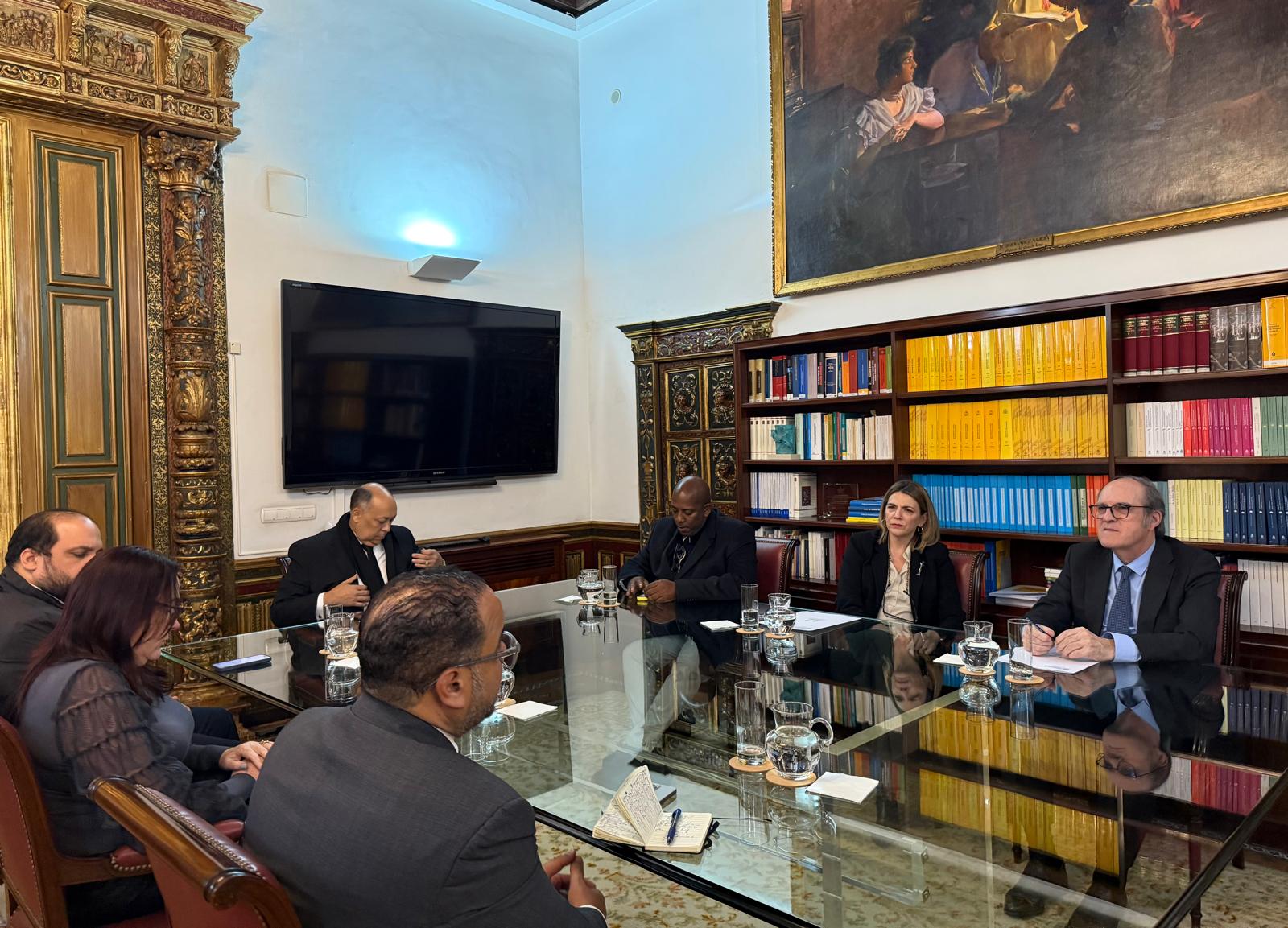 Ángel Gabilondo mantiene un encuentro con el Defensor del Pueblo de la República Dominicana