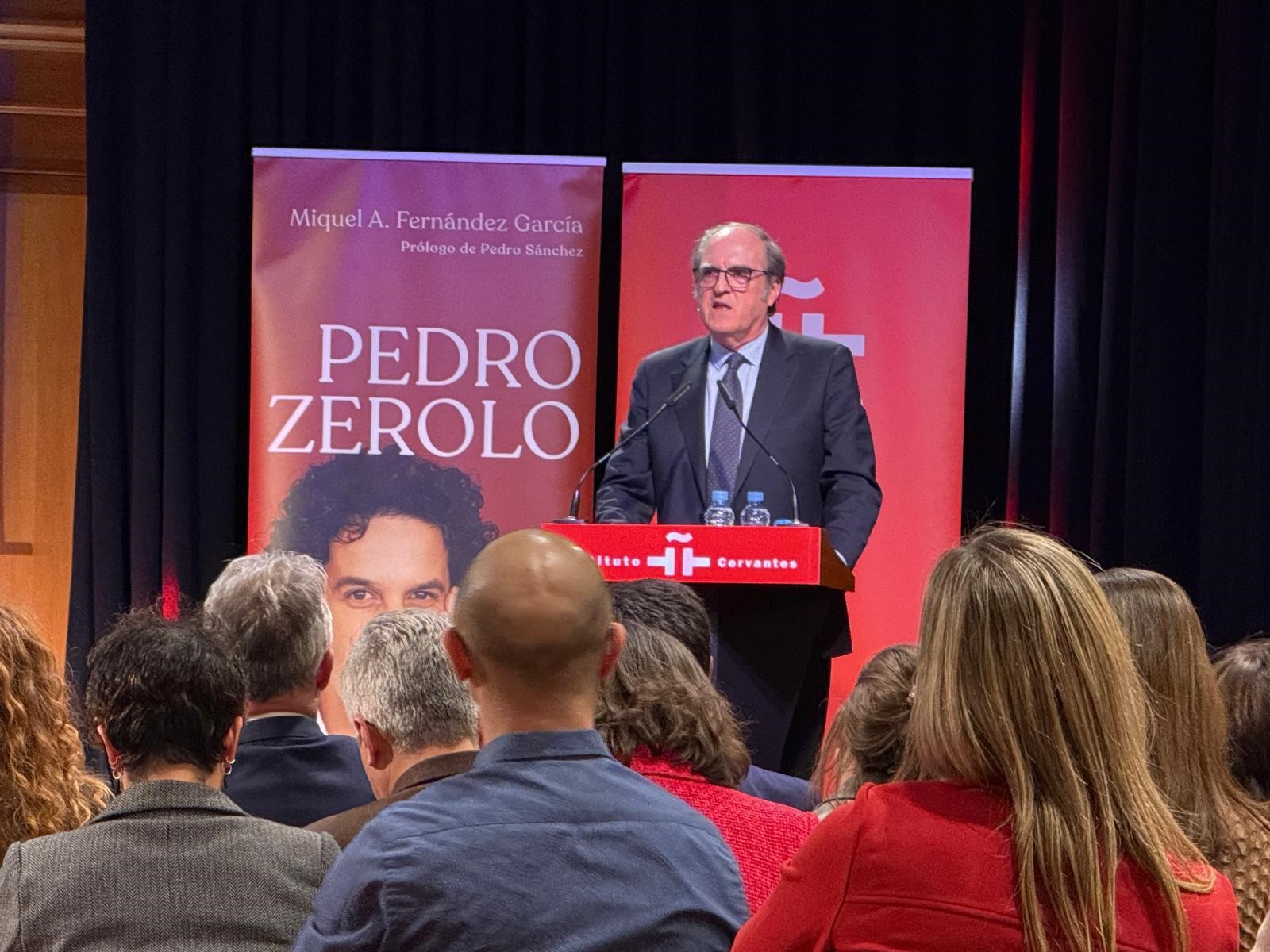 Intervención del Defensor del Pueblo en la presentación del libro sobre Pedro Zerolo