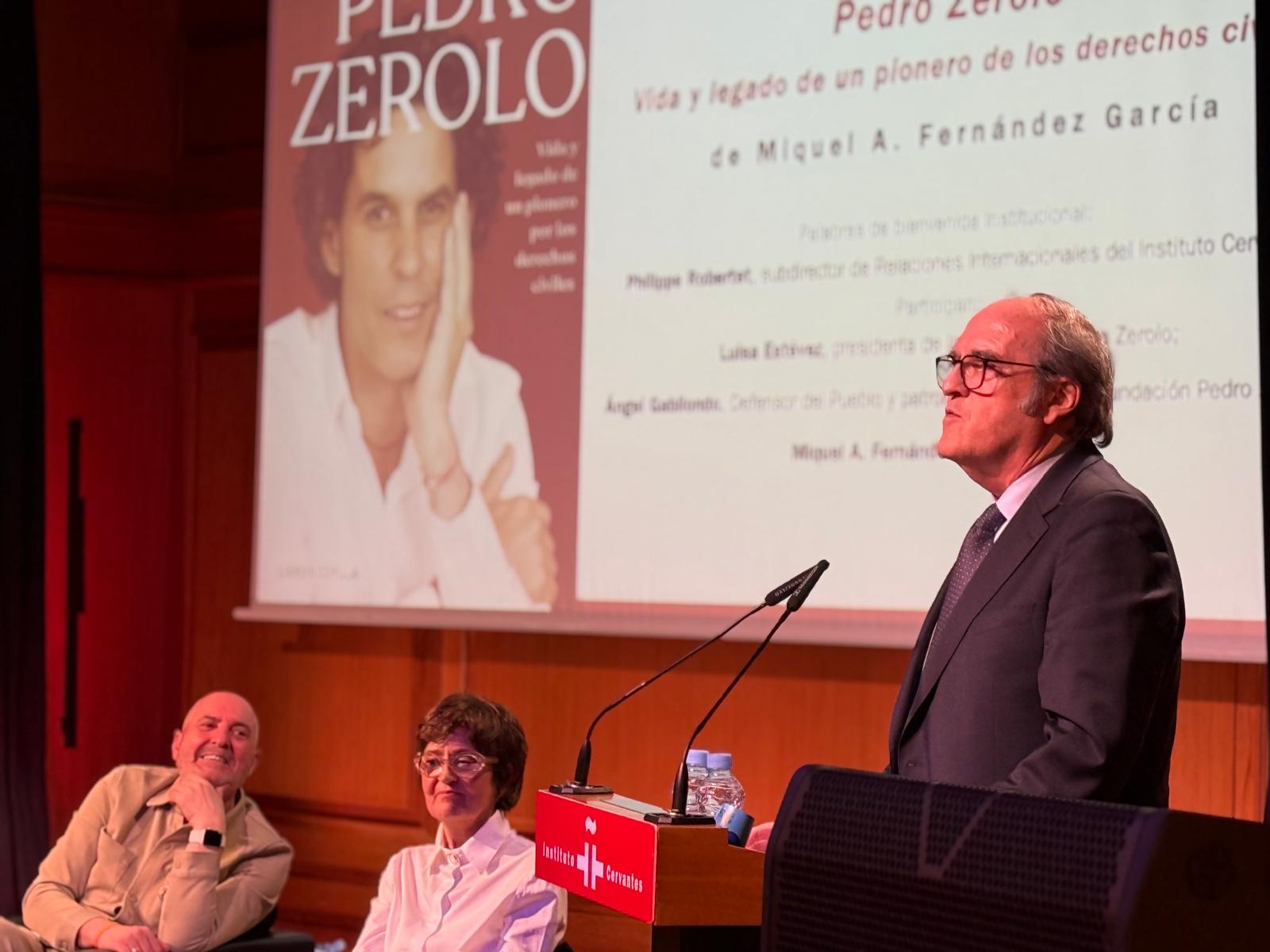 Intervención del Defensor del Pueblo en la presentación del libro sobre Pedro Zerolo