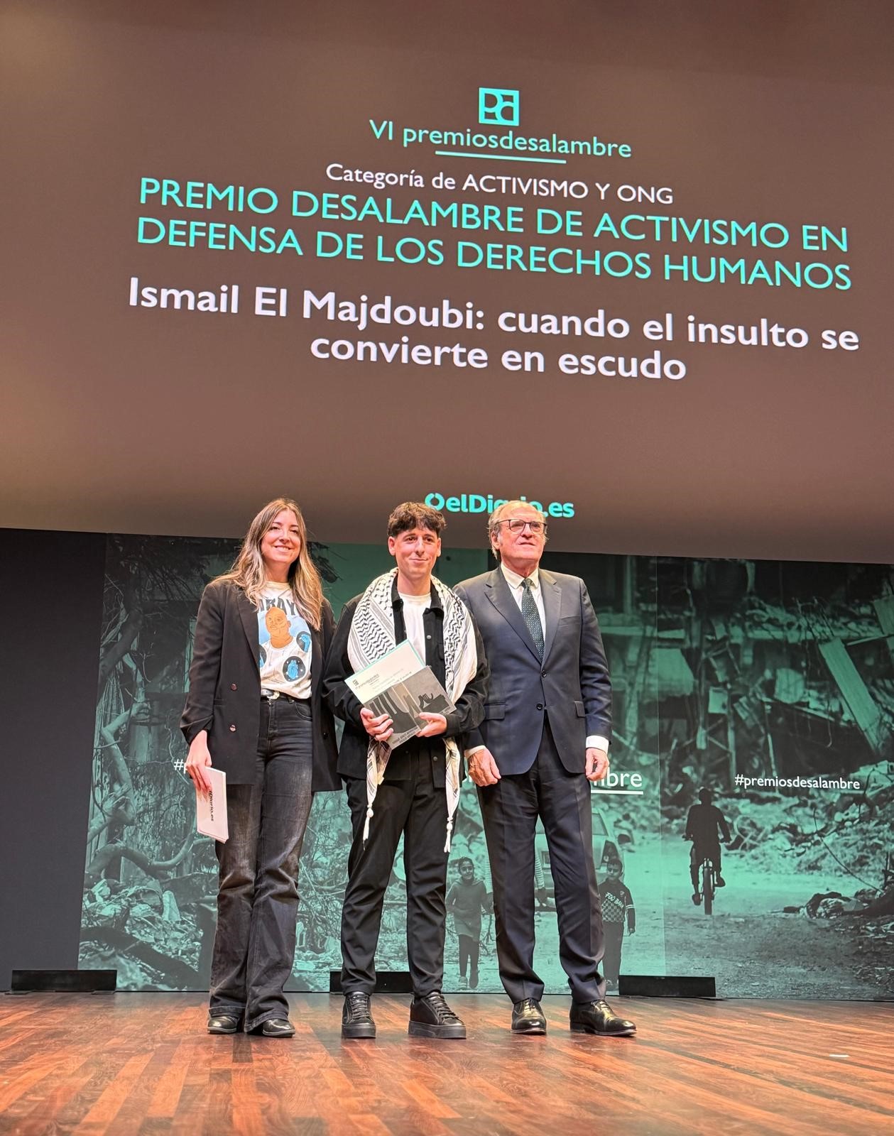 El Defensor del Pueblo, Ángel Gabilondo, en la VI Edición de los Premios Desalambre,