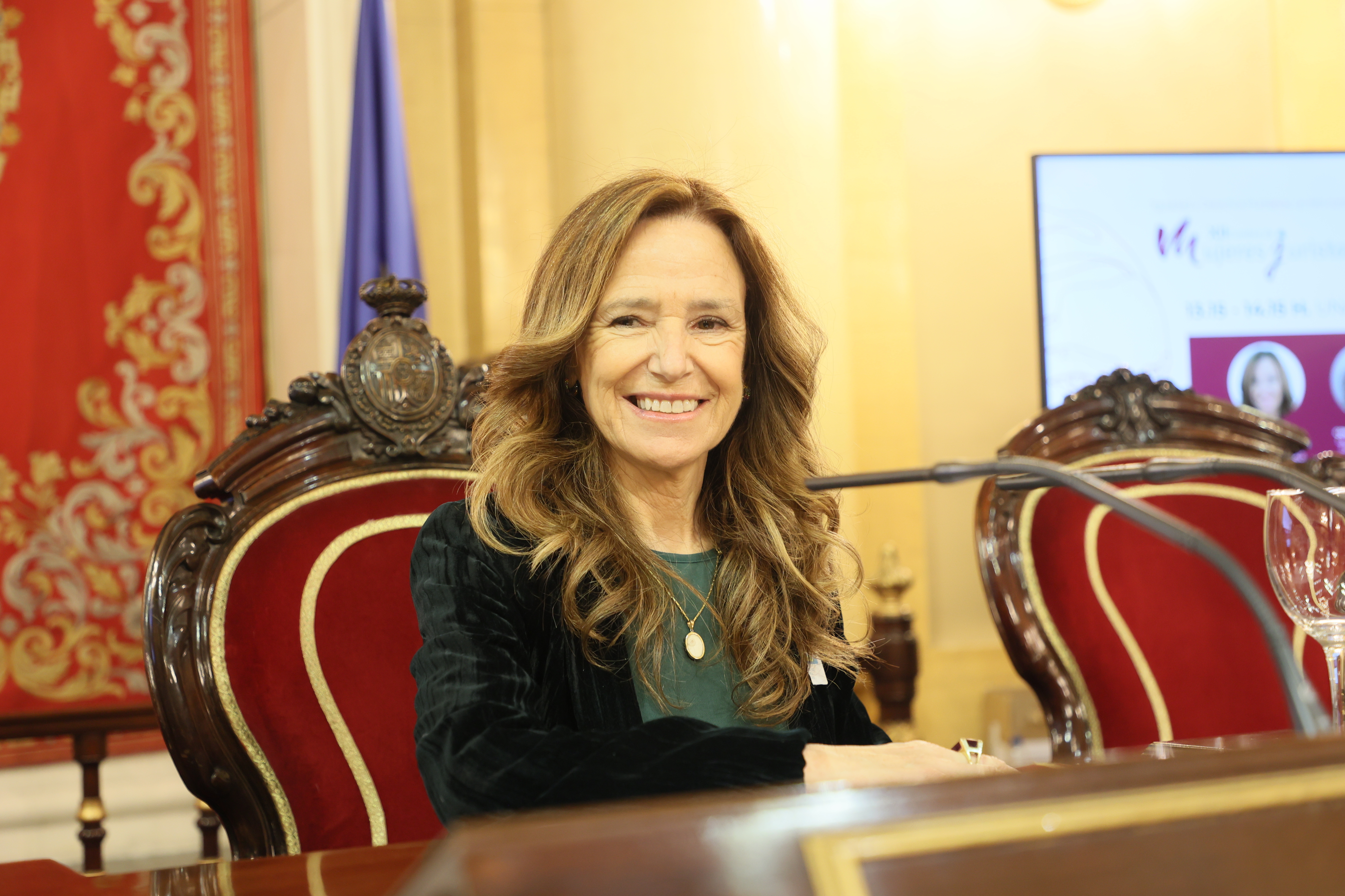 La adjunta primera en la Cumbre de Mujeres Juristas
