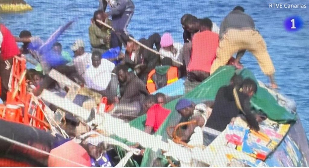 Pulse para ver la noticia: Tragedia migratoria en El Hierro