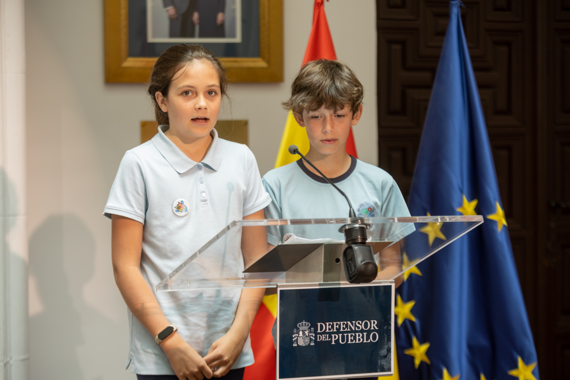 Niños del CEIP Plácido Domingo (Madrid) leyendo la Declaración de los DDHH