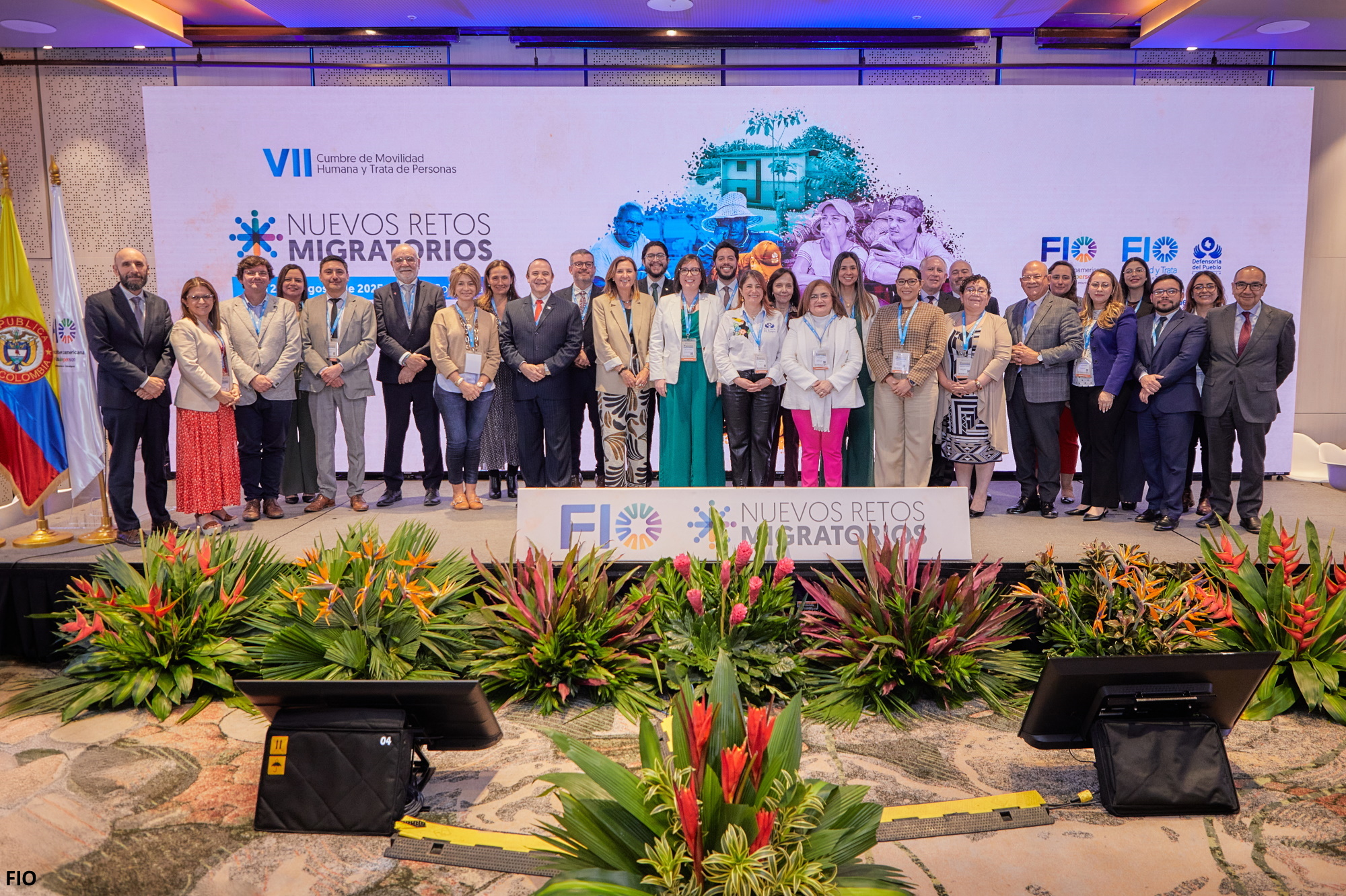 Foto de grupo de la VII Cumbre de Movilidad Humana y Trata de Personas de la FIO