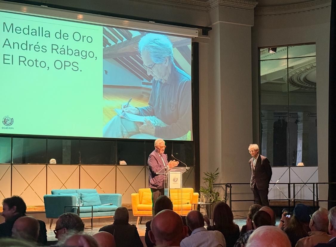 El Defensor del Pueblo, Ángel Gabilondo, asiste a la entrega de la Medalla del Círculo de Bellas Artes a El Roto