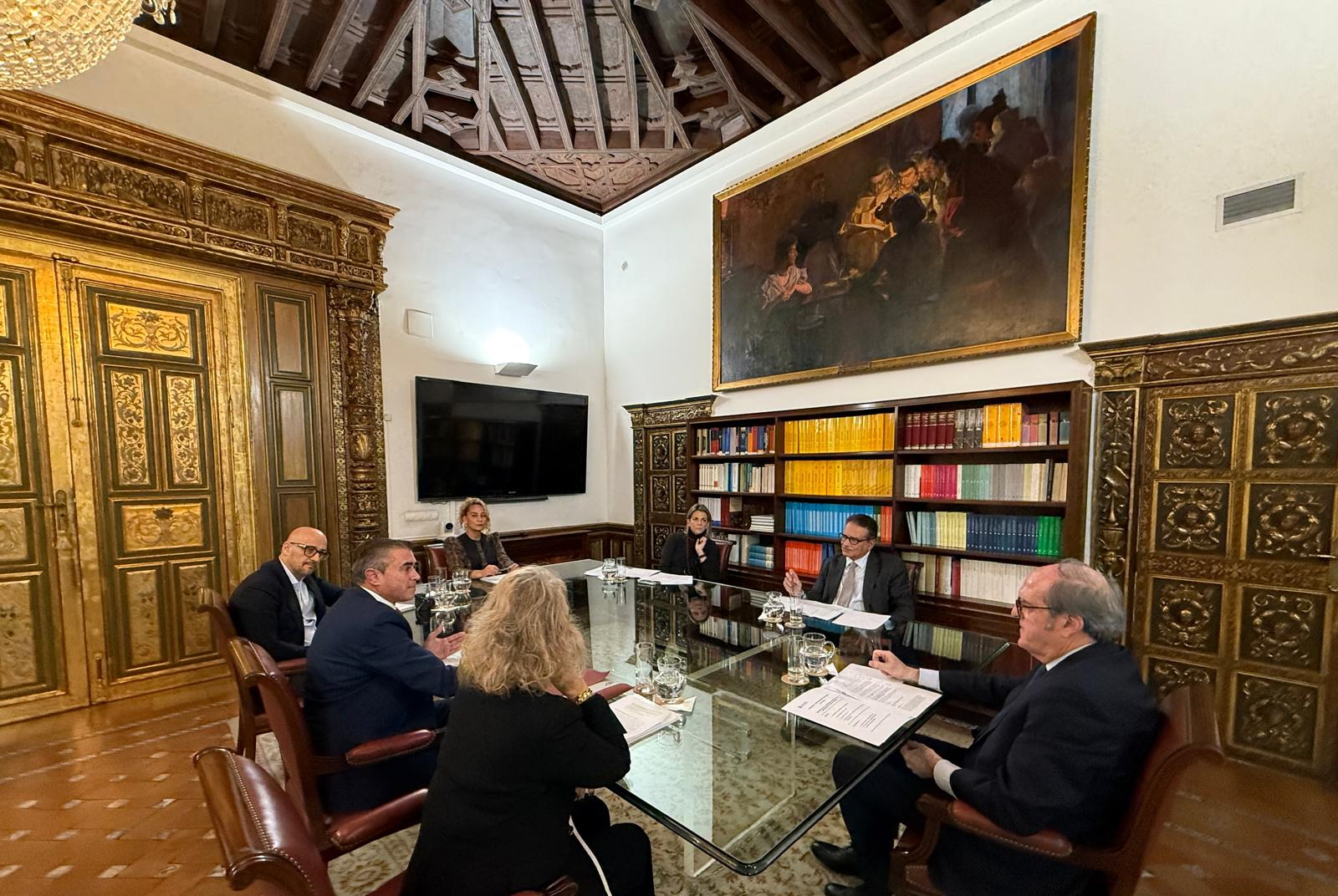 Reuniones con entidades sociales