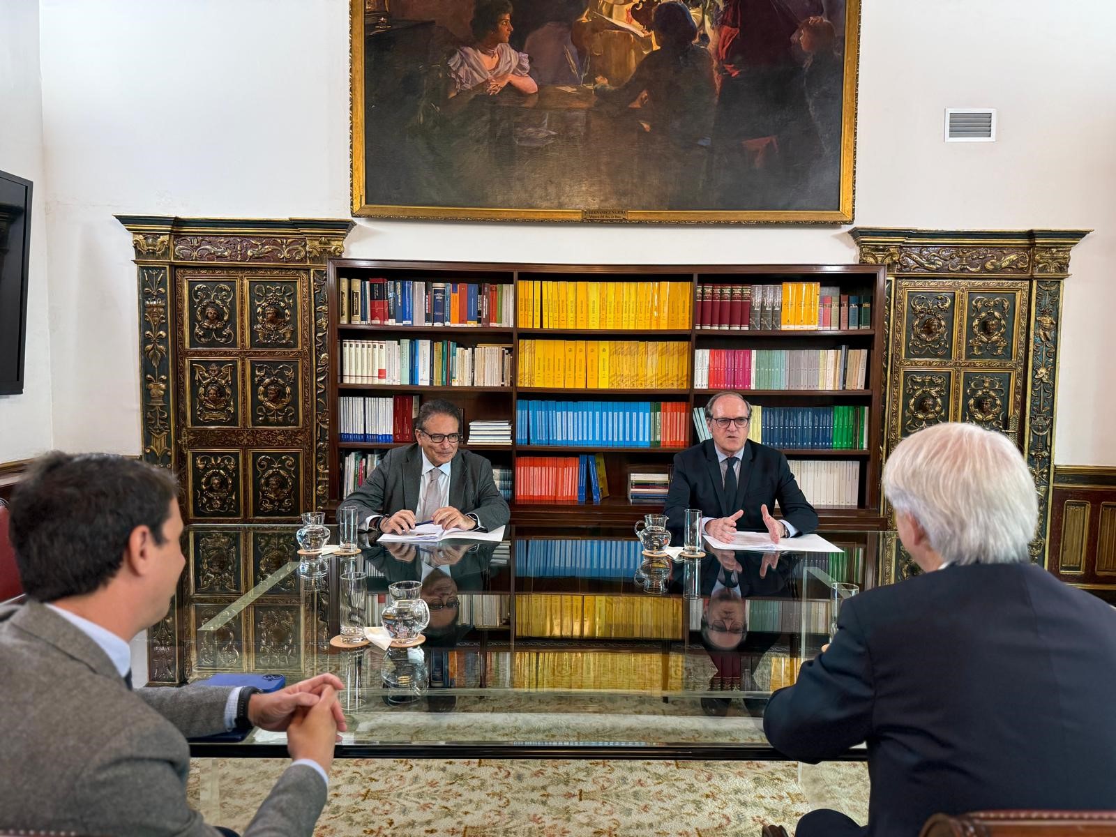 Reunión del Defensor del Pueblo y el presidente del Consejo General de la Abogacía
