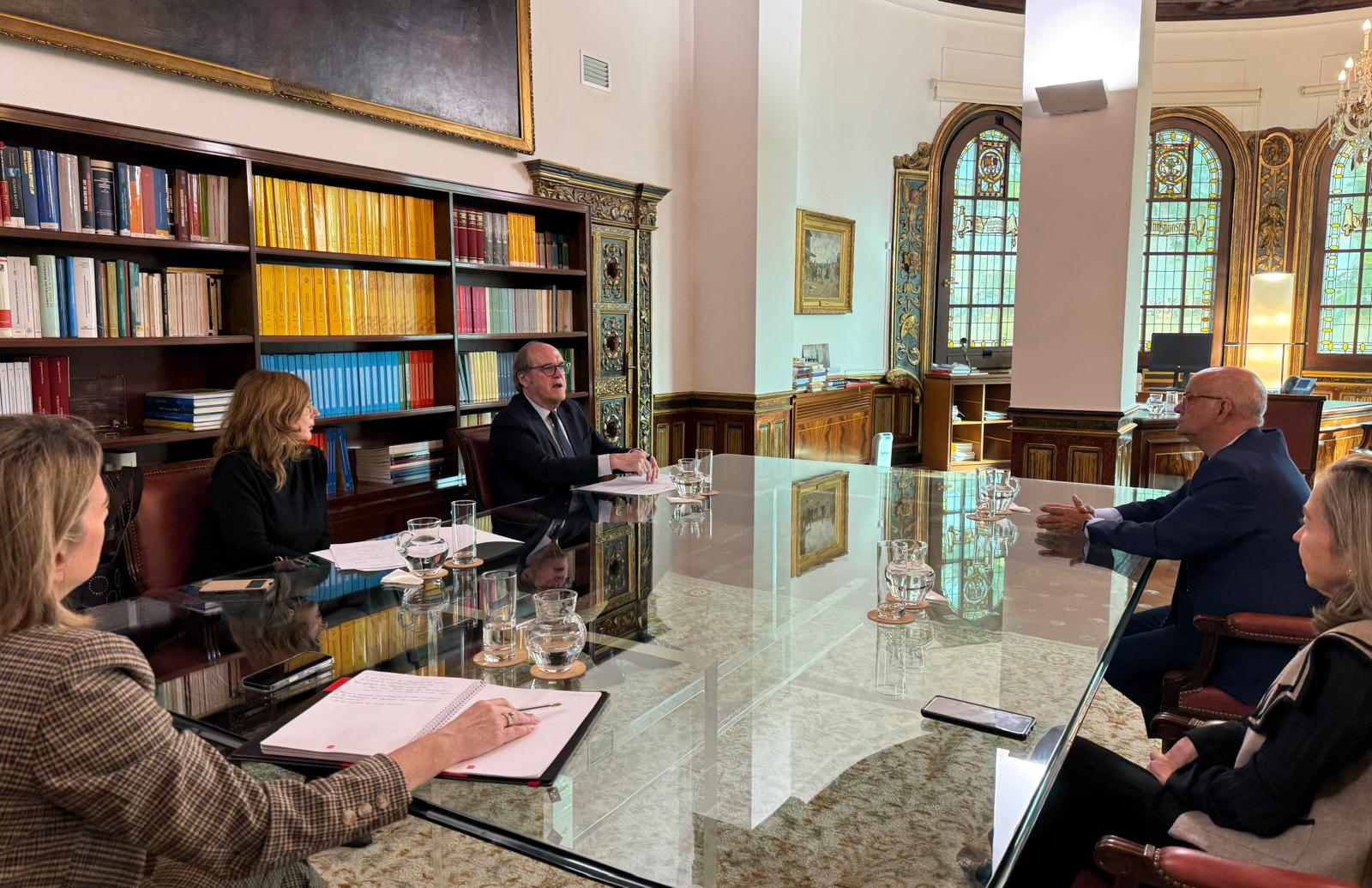 Reuniones institucionales