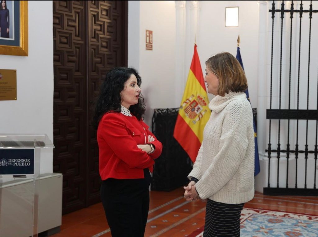 Pulse para ver la noticia: Relaciones institucionales