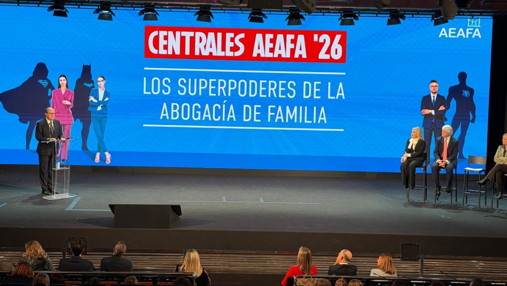 Pulse para ver la noticia: Inaugura las XXXIII Jornadas AEAFA