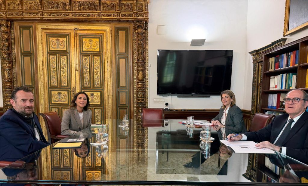 Pulse para ver la noticia: Patronal del sector