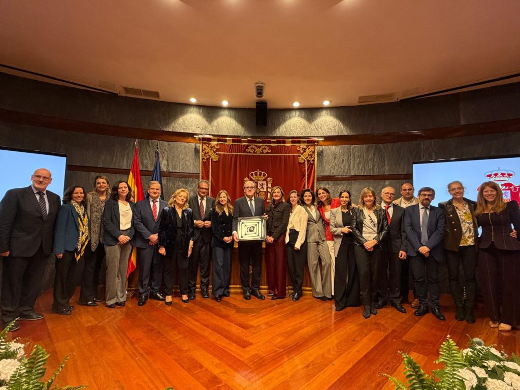 Pulse para ver la noticia: Premio Observatorio contra la Violencia Doméstica y de Género