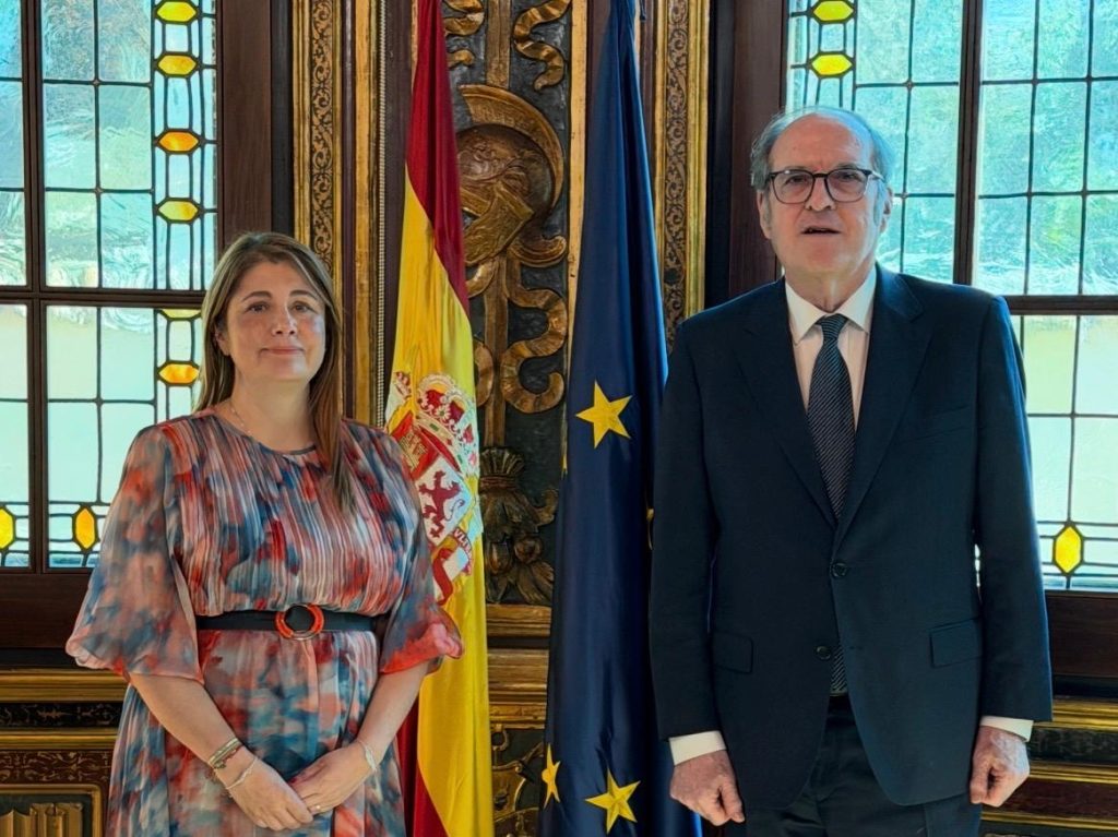 Pulse para ver la noticia: En la sede de la Institución