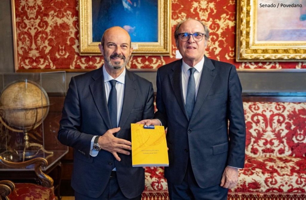 Pulse para ver la noticia: Presentación Informe anual