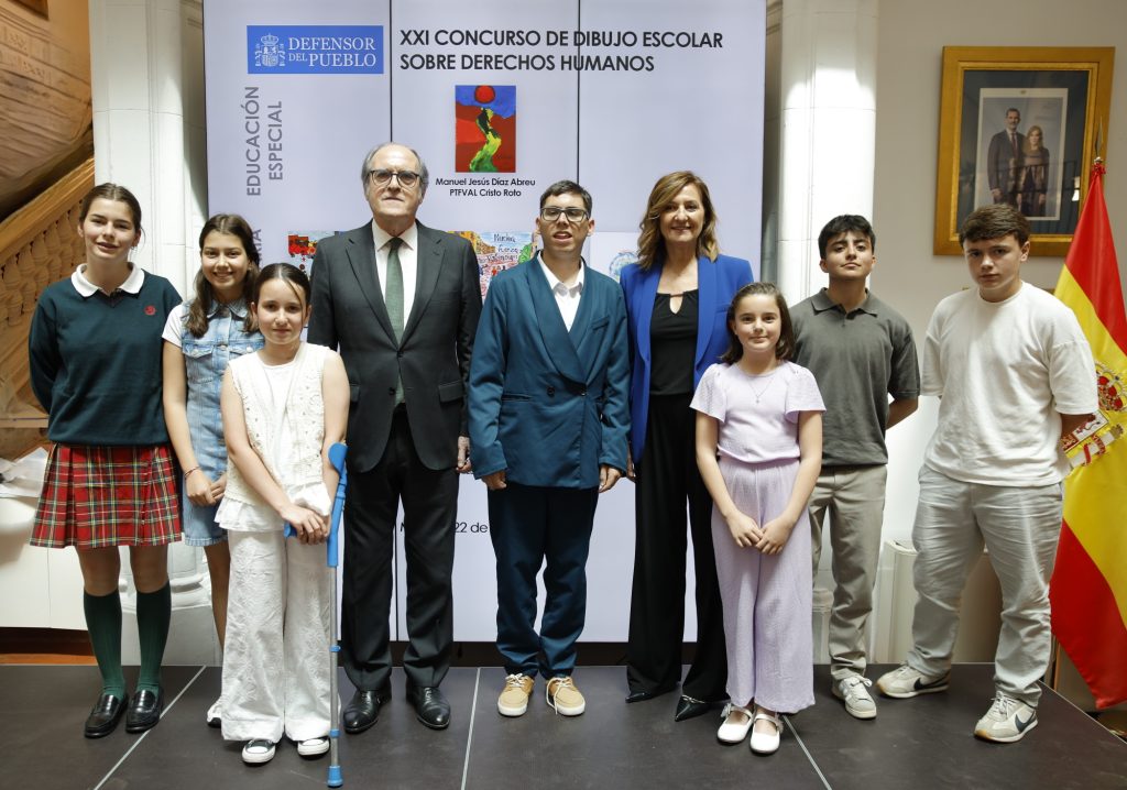Pulse para ver la noticia: XXI Premios del Concurso de Dibujo sobre Derechos Humanos