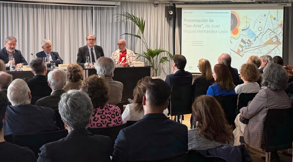 Pulse para ver la noticia: En el Círculo de Bellas Artes