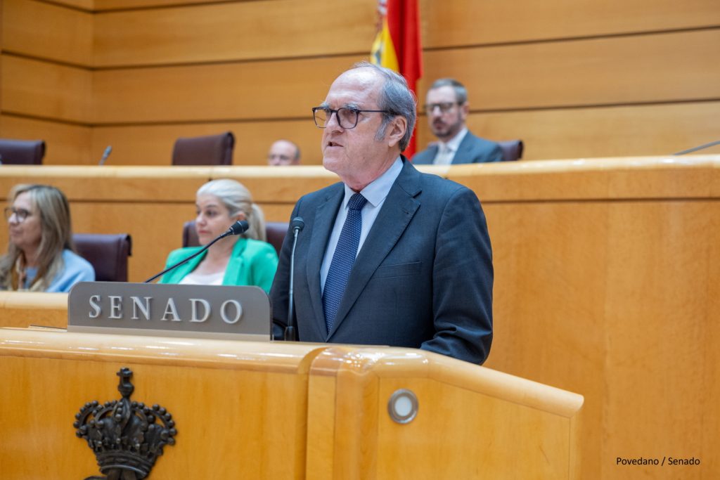 Pulse para ver la noticia: Concluye la tramitación parlamentaria del Informe 2025
