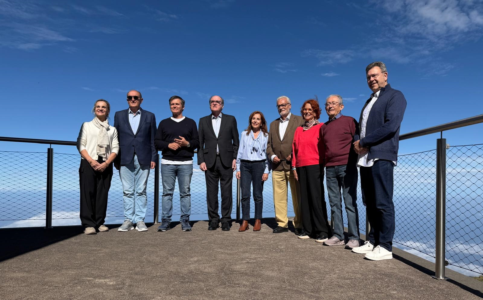 Reunión Defensor y defensores autonómicos en Jornadas de Coordinación en Canarias